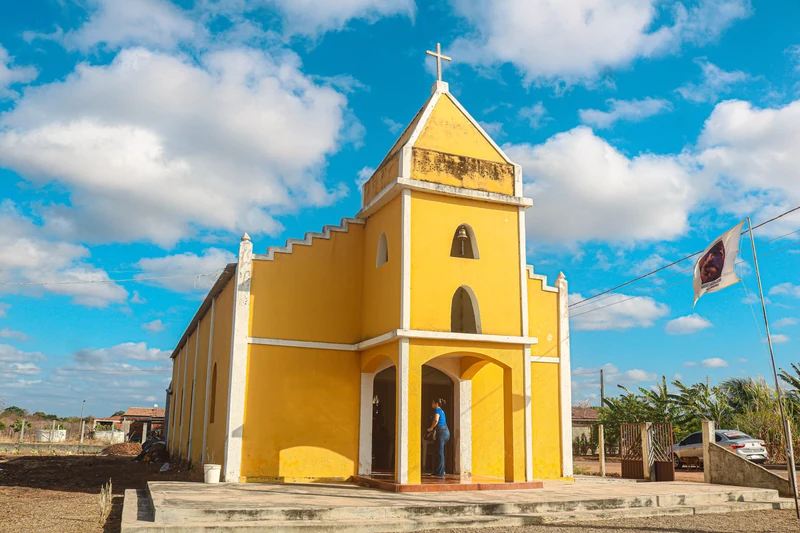 Fachada da Capela São Francisco de Assis, no Assentamento Juazeiro.