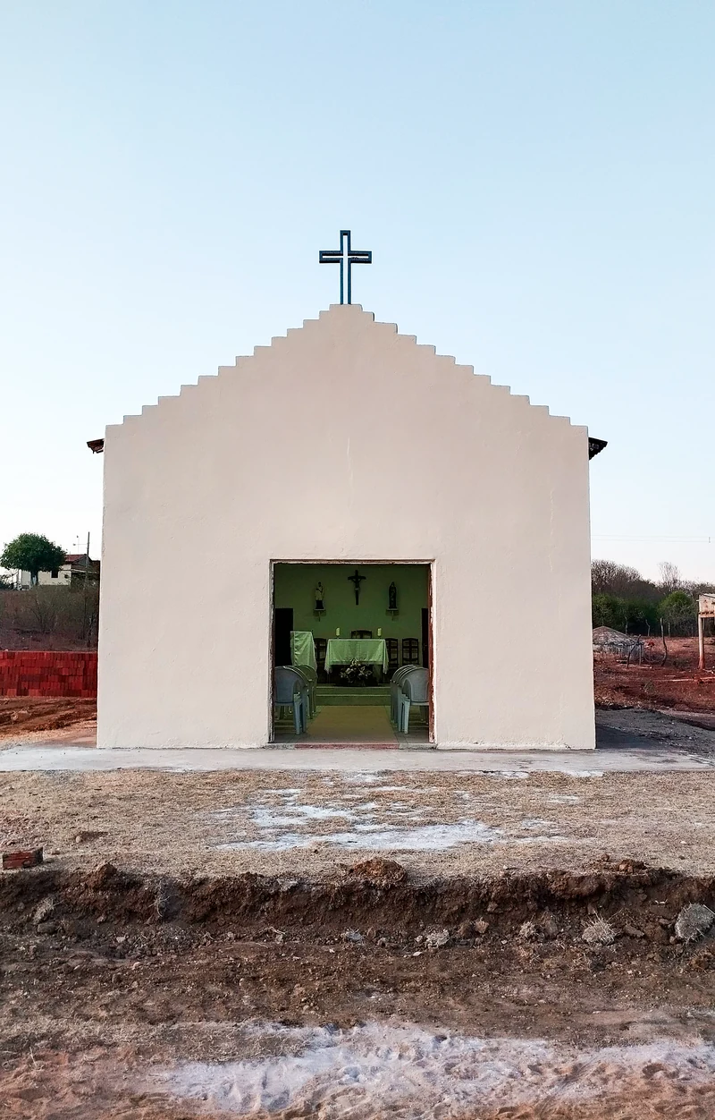 Fachada da Capela São Luiz Gonzaga, no Sítio Riachão dos Silva.